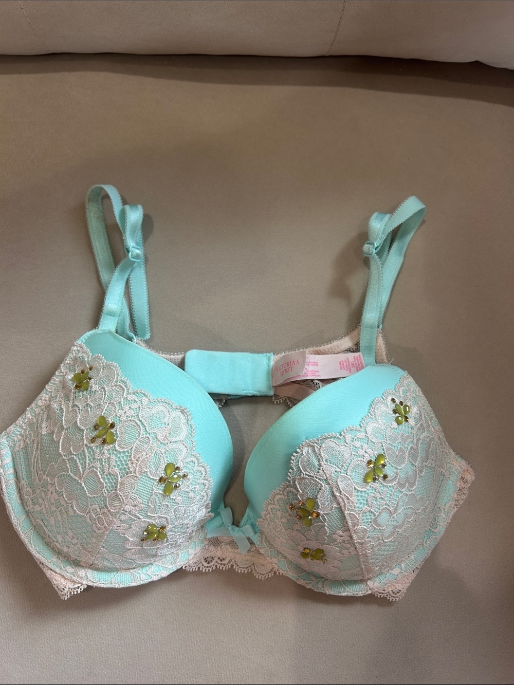 Victoria's Secret Mint and Cream Lace Underwire Bra